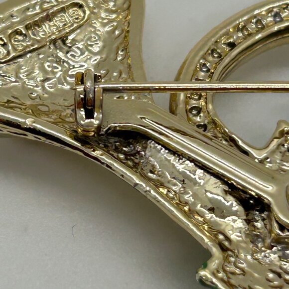 Vintage Gerry's Christmas Brooch Gold-Tone French Horn Pin Enamel Holly Berries - Picture 7 of 15